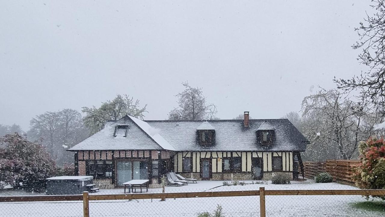 Du Grestain / Holiday home