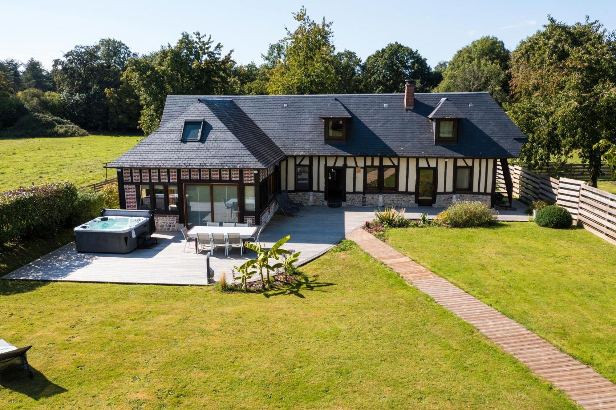 Holiday home Du Grestain / *